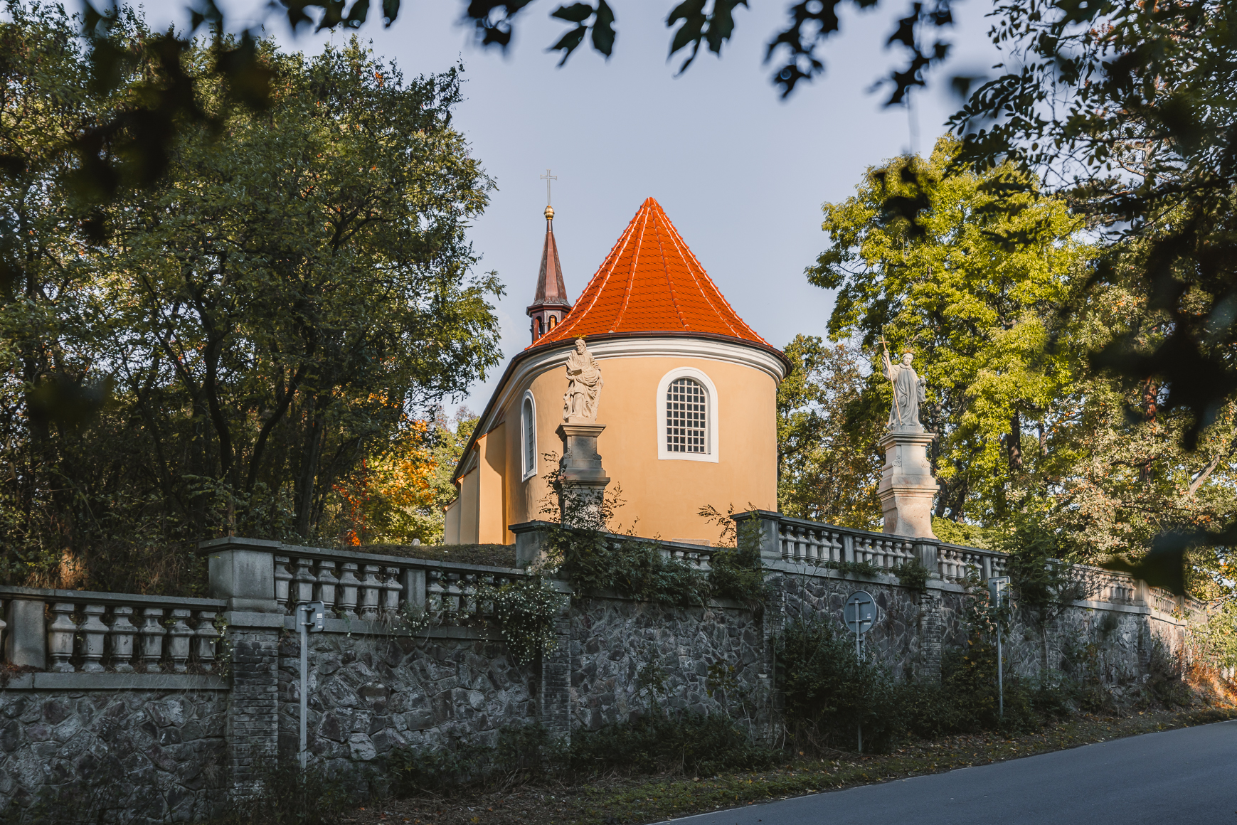 Brdy a Podbrdsko - Kostel Povýšení sv. Kříže